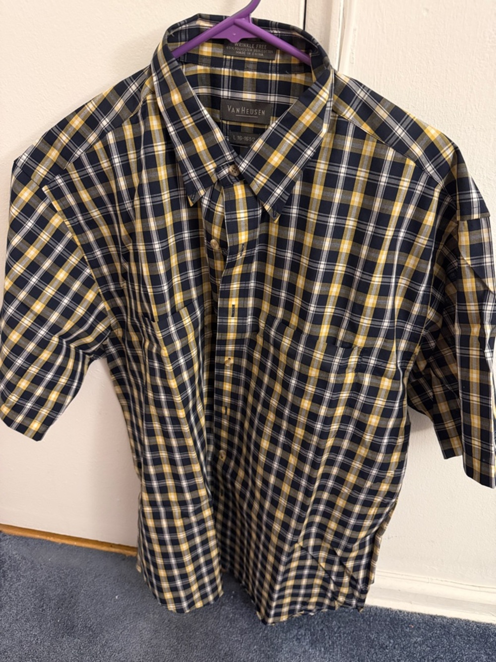 Van Heusen Men's Navy and Yellow Plaid Short Sleeve Button-Down Shirt
